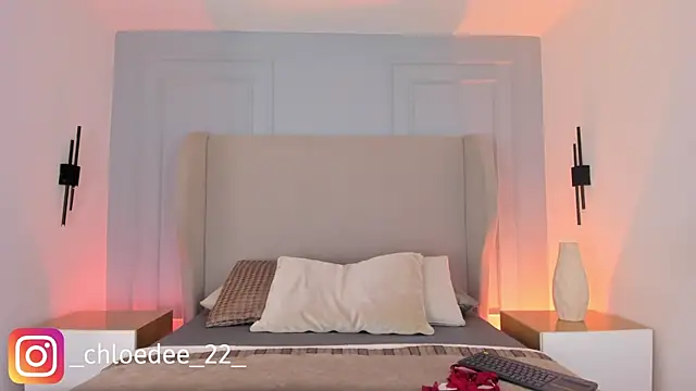 Snapshot of chloe_d chatting on 23, 2, 2026 chloe d online show from 23, 2, 2026