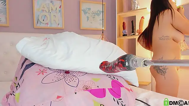 julyanna  online show from 20, 11, 2025