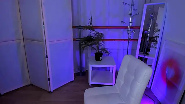 Mira  Blush online show from 21, 1, 2025