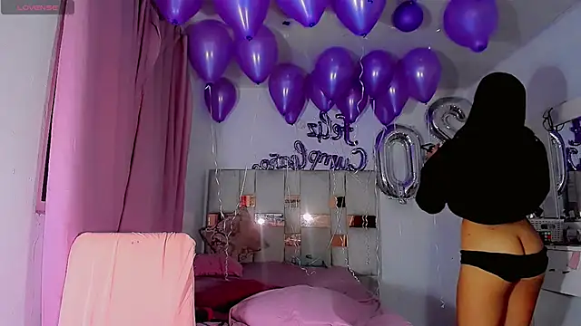 Hannahsmit online show from 25, 10, 2025