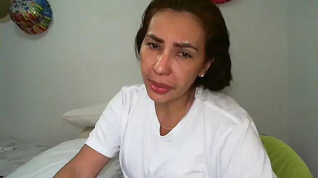 Snapshot of salome__milf chatting on 15, 2, 2026 salome milf online show from 15, 2, 2026