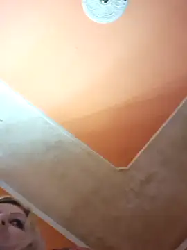 Snapshot of ducicsajsziii chatting on 10, 11, 2025 ducicsajsziii online show from 10, 11, 2025