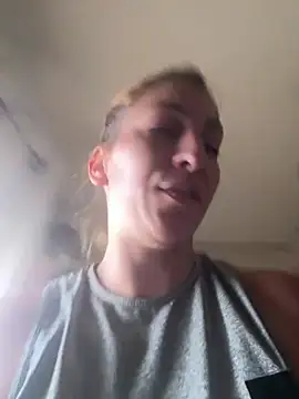 sofiah  online show from 10, 4, 2026