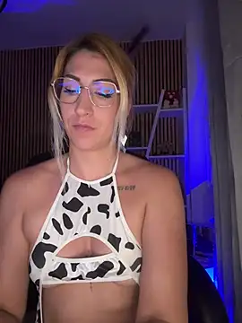 sofiah  online show from 18, 4, 2026