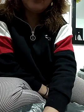 Snapshot of sweetcolibri chatting on 17, 2, 2025 sweetcolibri online show from 17, 2, 2025