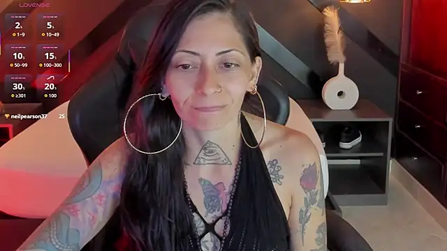 Snapshot of dark_gotica chatting on 3, 3, 2026 dark gotica online show from 3, 3, 2026