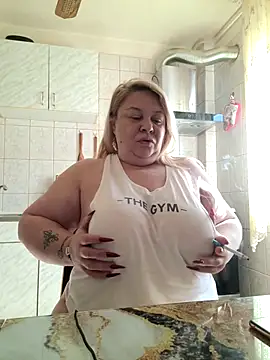 AriannaMilf online show from 19, 10, 2025