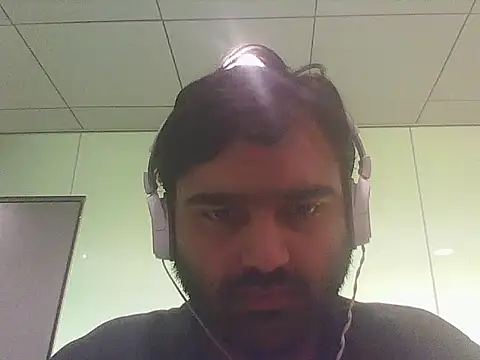 Snapshot of JohnBond009 chatting on 19, 6, 2026 JohnBond009 online show from 19, 6, 2026