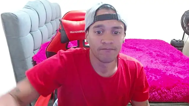 kelvin jhoseth1 online show from 5, 1, 2025