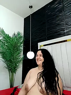 lucia vonne  online show from 7, 2, 2025
