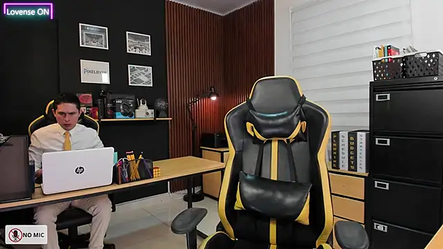 Snapshot of Office_Naughty_Girl chatting on 14, 3, 2025 Office Naughty Girl online show from 14, 3, 2025