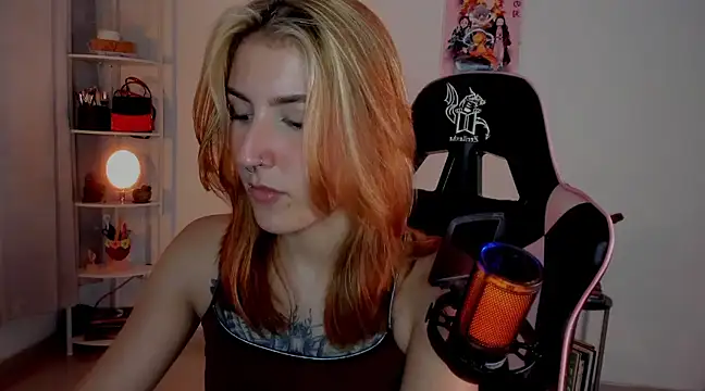 Snapshot of Dakotaa_ chatting on 1, 2, 2025 Dakotaa  online show from 1, 2, 2025