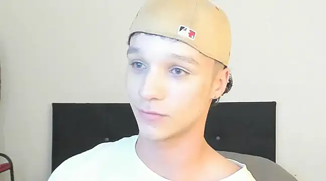 angelcortes online show from 18, 12, 2024