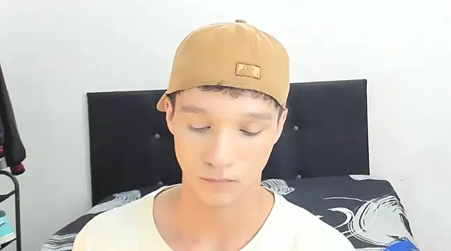 angelcortes online show from 16, 1, 2025