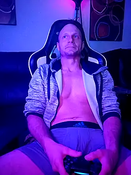 Funwithbrad1 online show from 20, 12, 2024