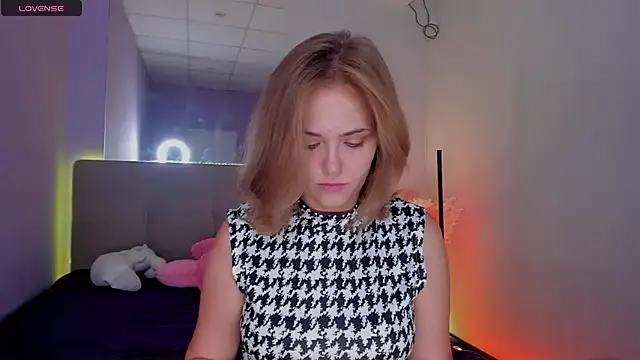 DellaRowe online show from 10, 9, 2025