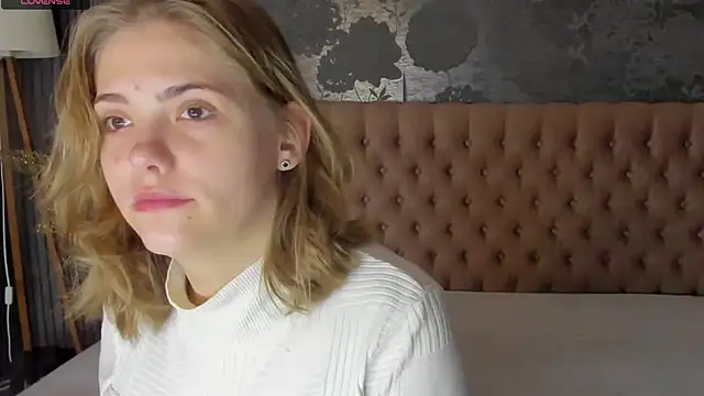 DellaRowe online show from 10, 10, 2025