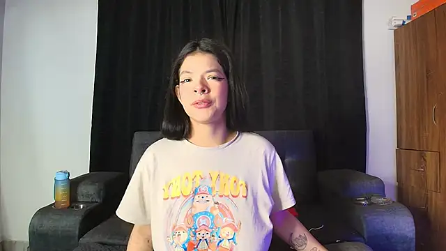 yungelitamor  online show from 22, 9, 2025