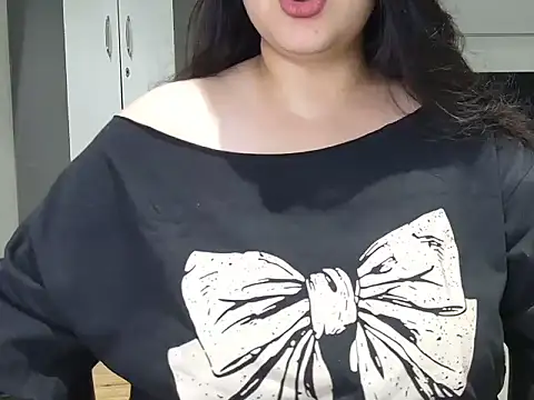 Miss cutiepie online show from 14, 10, 2025