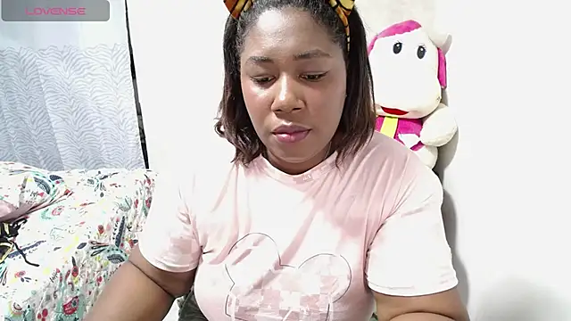 thickebonymilfF online show from 11, 10, 2025