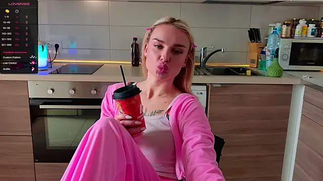 MissLovex online show from 15, 4, 2026