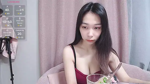 Snapshot of tw_Sutew chatting on 19, 3, 2025 tw Sutew online show from 19, 3, 2025