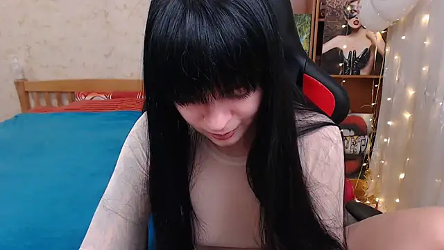 Snapshot of JuicyJess chatting on 20, 2, 2025 JuicyJess online show from 20, 2, 2025