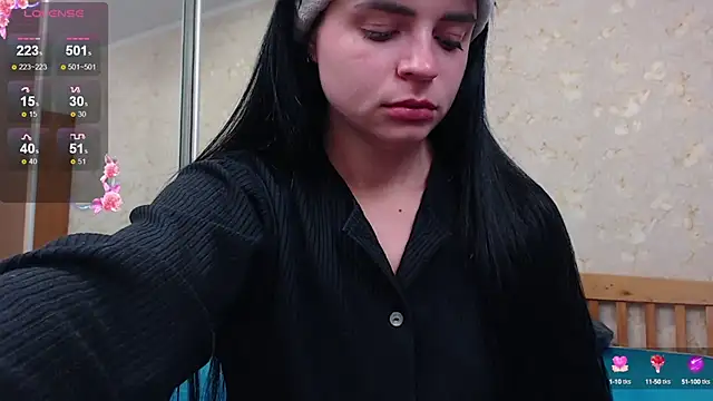 Snapshot of JuicyJess chatting on 15, 10, 2025 JuicyJess online show from 15, 10, 2025