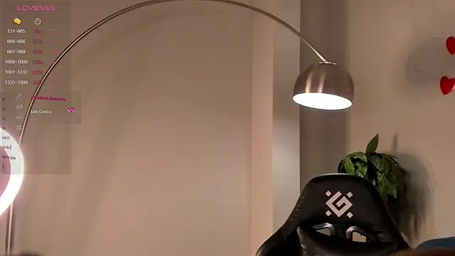 Skinny Alice online show from 21, 2, 2025