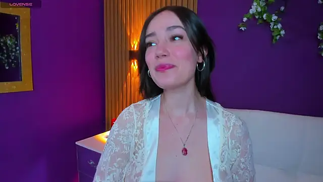 Kate Amaretto  online show from 12, 12, 2024