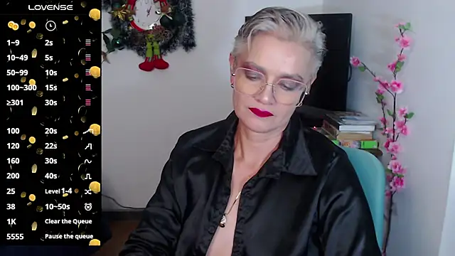 scarlett paris22 online show from 4, 1, 2025