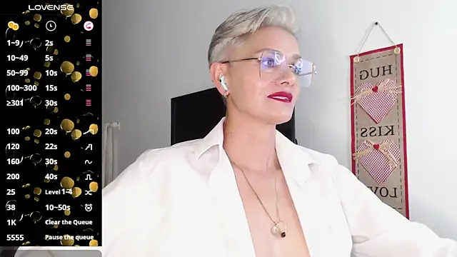 scarlett paris22 online show from 11, 2, 2025