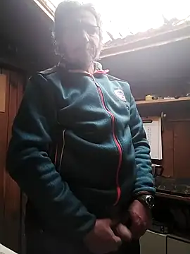 Chris8149 online show from 20, 2, 2025