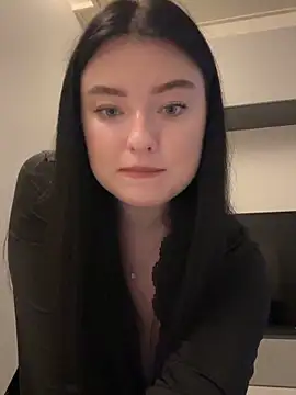 Angela Fosterr online show from 17, 10, 2025