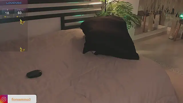 Snapshot of afrodita__25 chatting on 5, 1, 2025 afrodita 25 online show from 5, 1, 2025