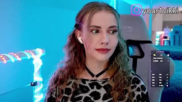 Vikki Cheese online show from 10, 11, 2025