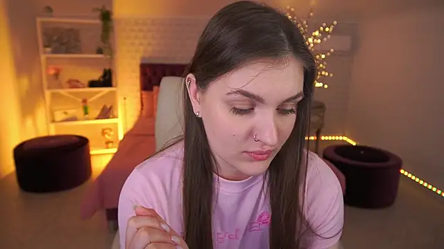 EmmyCharmm online show from 21, 4, 2026