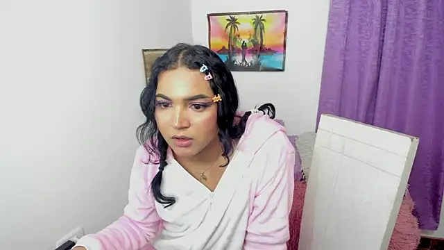 Snapshot of Andrys_ chatting on 17, 10, 2025 Andrys online show from 17, 10, 2025
