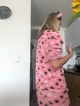 Ameellie online show from 23, 9, 2025