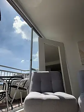 Ameellie online show from 4, 11, 2025