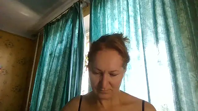 Snapshot of AmellyGrand chatting on 4, 7, 2026 AmellyGrand online show from 4, 7, 2026