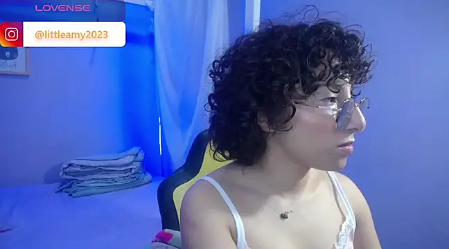 Snapshot of little__amy_ chatting on 27, 12, 2024 little amy online show from 27, 12, 2024
