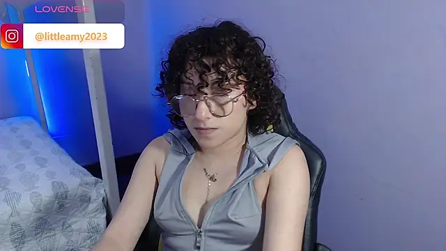 Snapshot of little__amy_ chatting on 13, 2, 2025 little amy online show from 13, 2, 2025