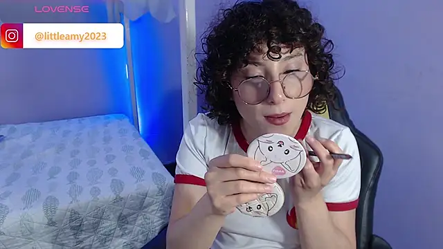 Snapshot of little__amy_ chatting on 15, 2, 2025 little amy online show from 15, 2, 2025