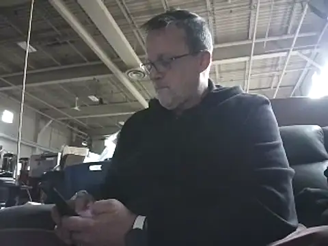 Snapshot of Cockrub1 chatting on 27, 12, 2024 Cockrub1 online show from 27, 12, 2024