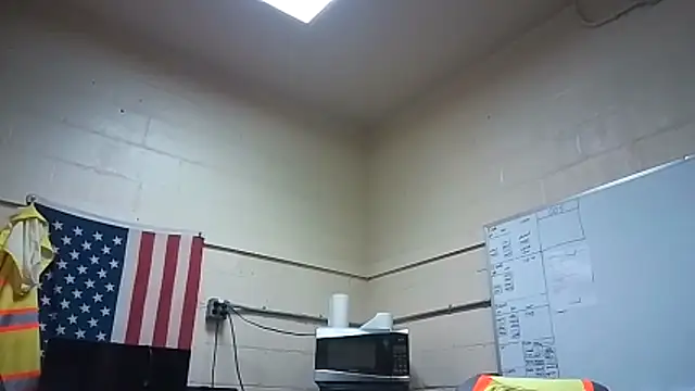 Snapshot of Cockrub1 chatting on 28, 10, 2025 Cockrub1 online show from 28, 10, 2025