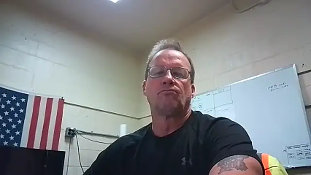 Snapshot of Cockrub1 chatting on 12, 11, 2025 Cockrub1 online show from 12, 11, 2025