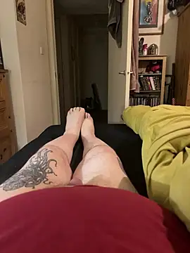 Snapshot of chatting on 30, 9, 2025 online show from 30, 9, 2025