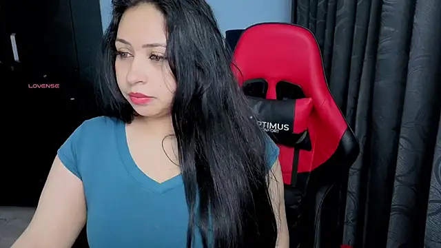 charlotee lovee69 online show from 3, 10, 2025