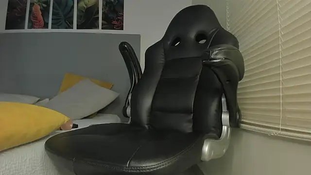  Molly rosse  online show from 4, 2, 2026